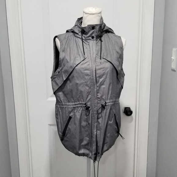 Lou and Gray utility vest 3/$20 - Picture 2 of 10